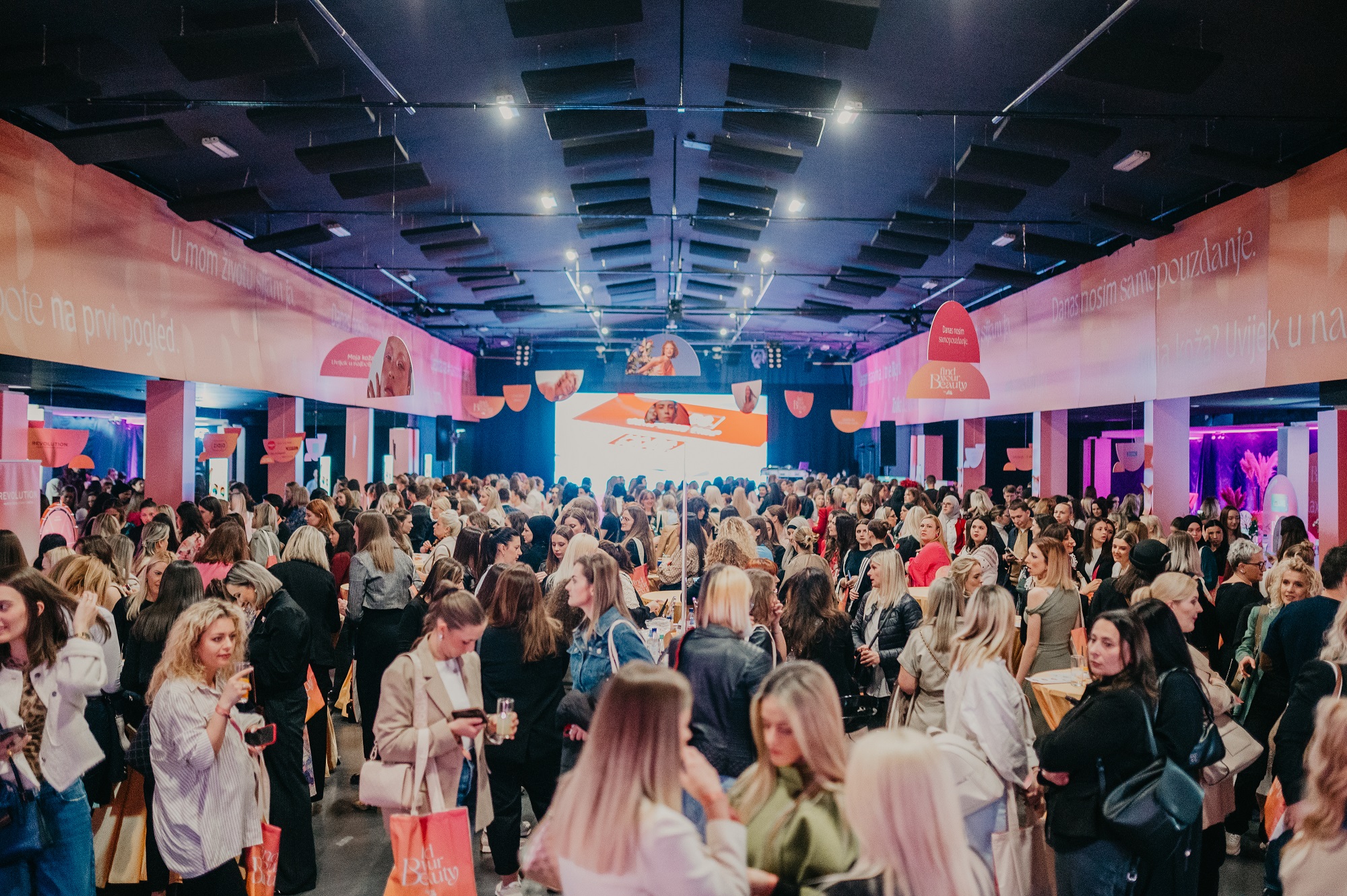 dm beauty event okupio stotine zaljubljenica u njegu, make up, kreativnost i autentične #sasvimja trenutke