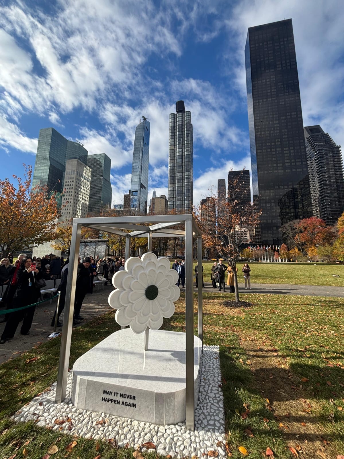 Otkrivanje cvijeta Stebrenice u UN-u, prijemi i sastanci u Connecticutu i New Yorku