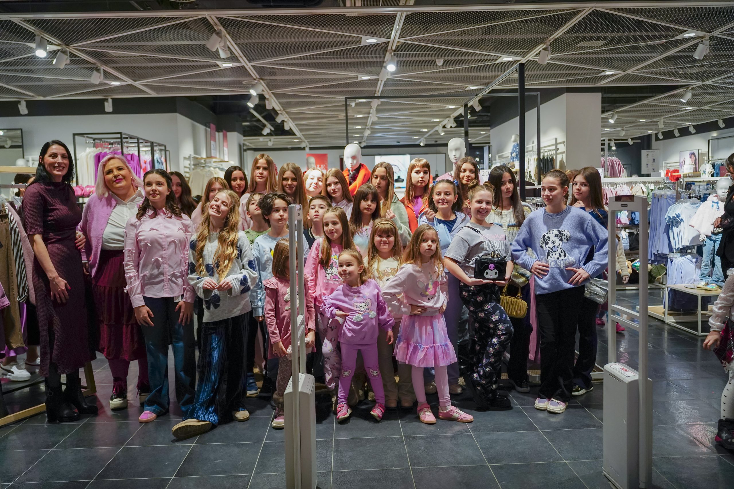 „Zima u Lindexu“ okupila porodice u Importanne centru