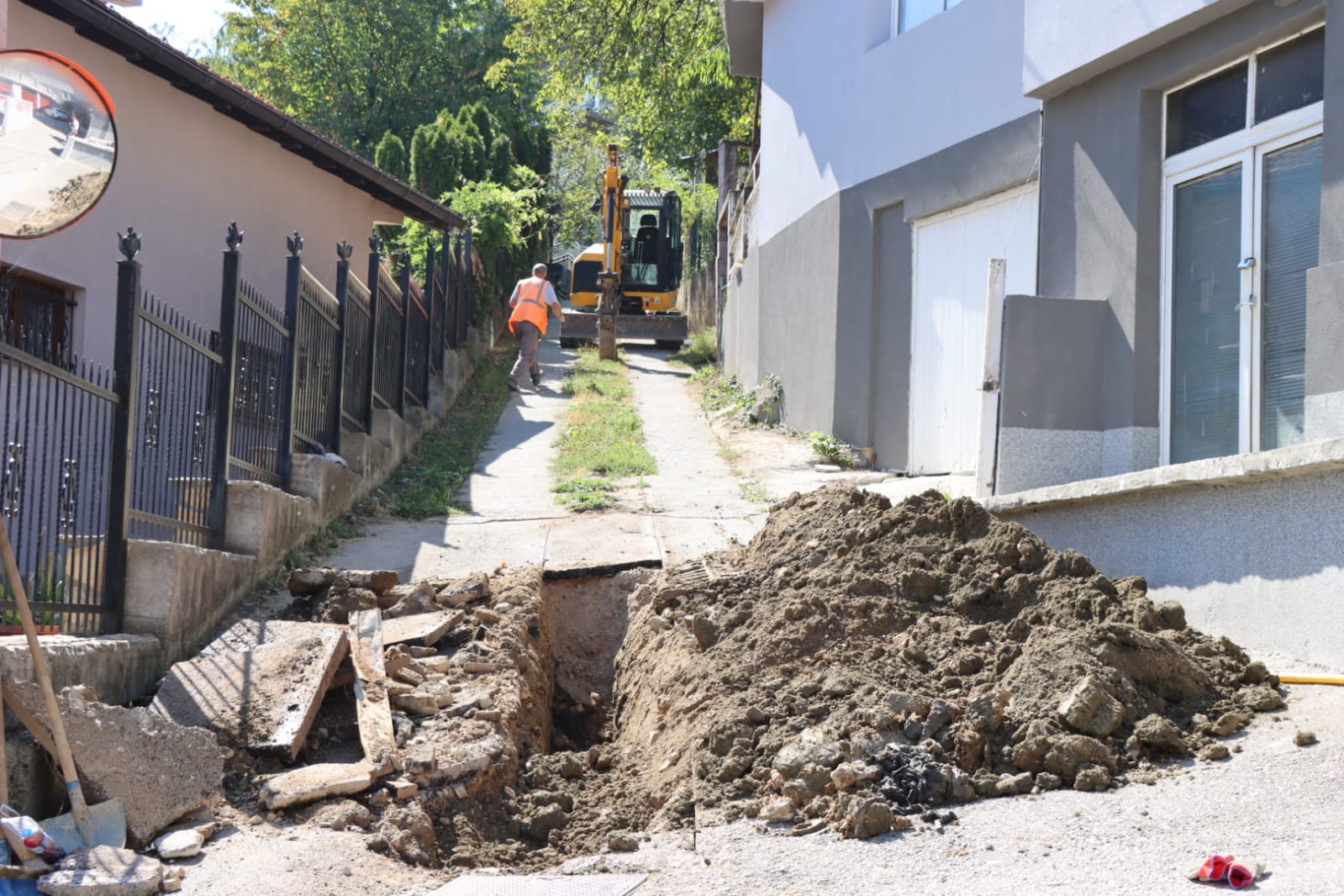 POČELI RADOVI NA SANACIJI KLIZIŠTA U MILINKLADSKOJ ULICI